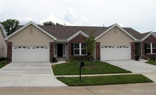 114 Fallon Villa Ct, O Fallon, MO, 63368-7352 | Card Image