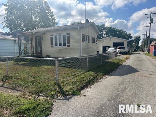 403 Oak St, Kincaid, IL, 62540-4522 | Card Image