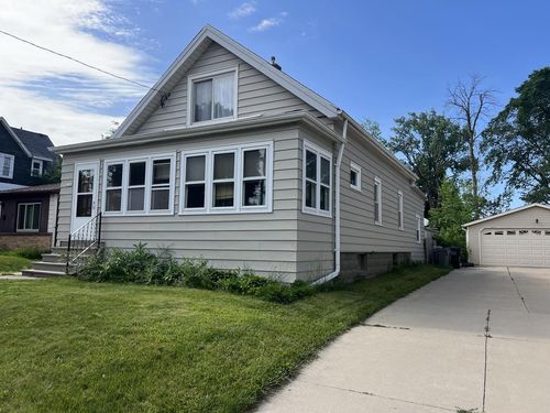 2741 E Denton Avenue, Saint Francis, WI, 53235 | Card Image