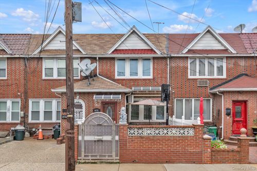 147-71 Hoover Ave, Jamaica, NY, 11435-2139 | Card Image