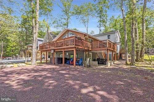 151 S Lake Dr, Lake Harmony, PA, 18624-7027 | Card Image