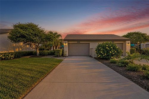 6085 Clubside Dr, SARASOTA, FL, 34243-3165 | Card Image