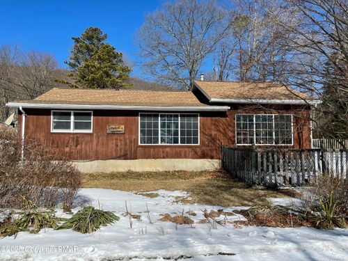 9002 Robinhood Dr, Kunkletown, PA, 18058-1751 | Card Image