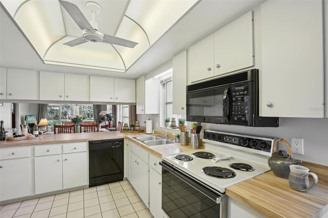 81 - 7172 Grey Squirrel Blvd, House other with 2 bedrooms, 2 bathrooms and null parking in SARASOTA FL | Image 7