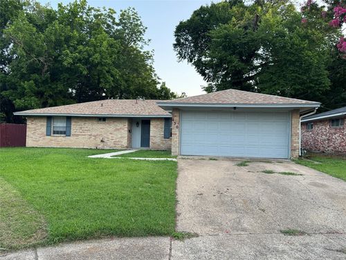 430 Shorewood Dr, Duncanville, TX, 75116-3802 | Card Image