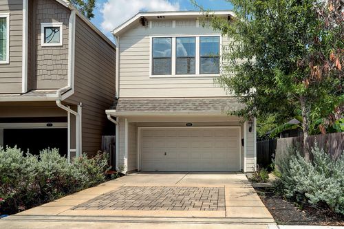 5326 Larkin St, Houston, TX, 77007-1925 | Card Image
