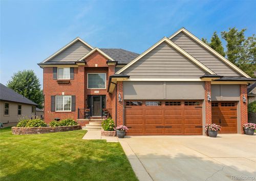 53599 Ashley Dr, New Baltimore, MI, 48047-6357 | Card Image