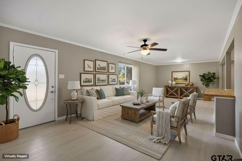 291 E Main St, Van, TX, 75790-2933 | Card Image