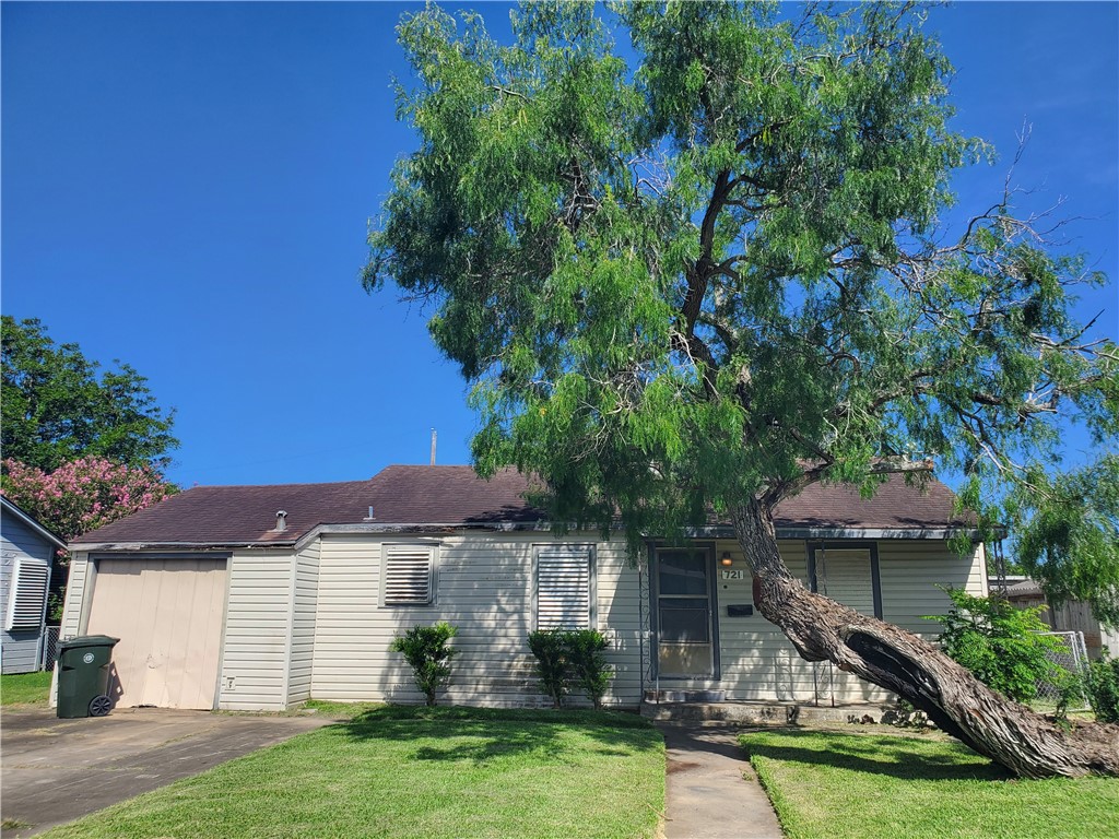 Sharon Dr, Corpus Christi, TX 78412