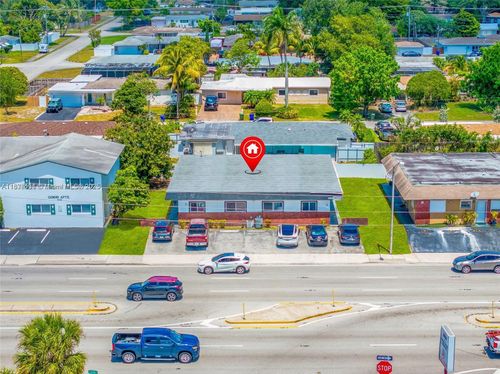 7031 Pembroke Rd, Pembroke Pines, FL, 33023-2662 | Card Image