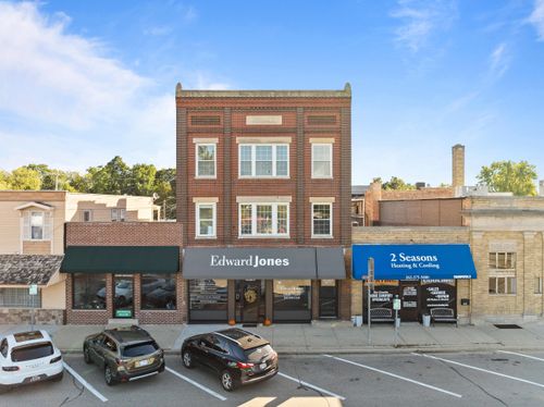 106 N Main St, WALWORTH, WI, 53184-9724 | Card Image