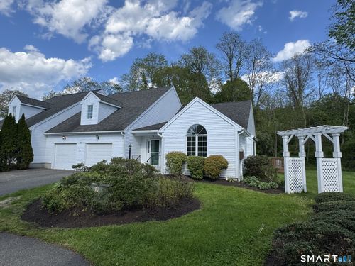 93-93 Quarry Ridge Rd, New Preston Marble Dale, CT, 06777-1624 | Card Image