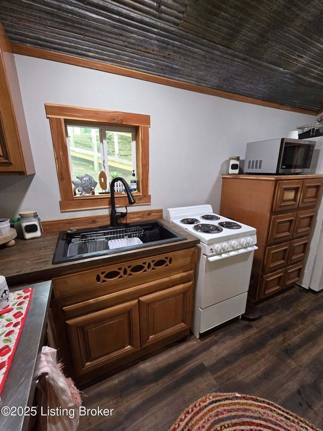 B - 41 Hidden Valley Ln, House other with 2 bedrooms, 1 bathrooms and null parking in Hudson KY | Image 27