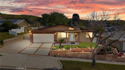28140 Tambora Dr, Canyon Country, CA, 91351-2938 | Card Image