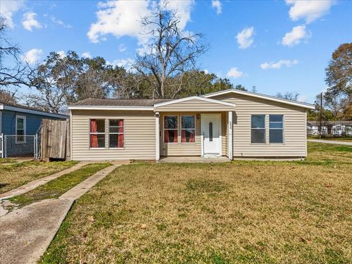 1002 Orange St, La Marque, TX, 77568-5724 | Card Image