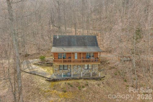 461 Arrowhead Ridge Rd, Spruce Pine, NC, 28777 | Card Image