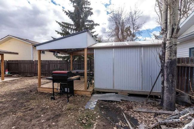 2816 45 Avenue, Home with 3 bedrooms, 2 bathrooms and 2 parking in Lloydminster SK | Image 41
