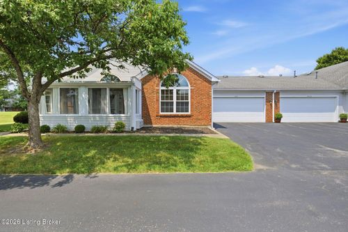 3910 Village Green Dr, Jeffersontown, KY, 40299-6536 | Card Image