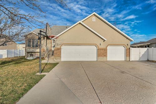 2887 S Ensign Park Dr, Magna, UT, 84044-1547 | Card Image