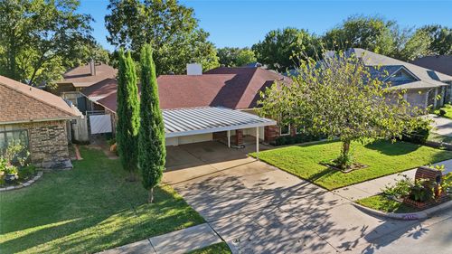 1129 W Hills Ter, Saginaw, TX, 76179-3419 | Card Image