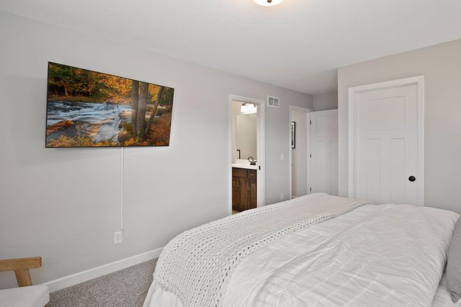 Bedroom 4 w en-suite | Image 40