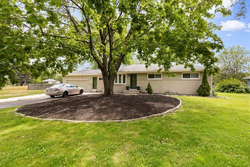 3301 E Carol Court, Oak Creek, WI, 53154 | Card Image