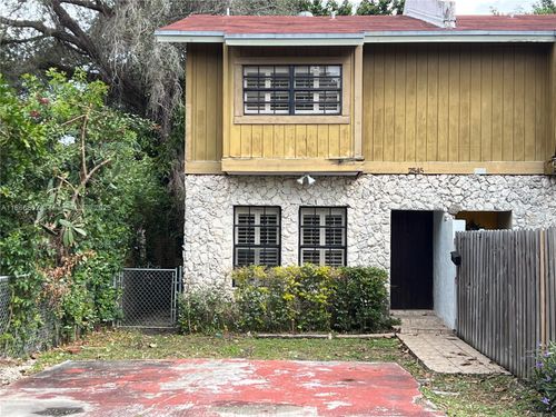 454 Ne 194th Ter, Miami, FL, 33179-3996 | Card Image