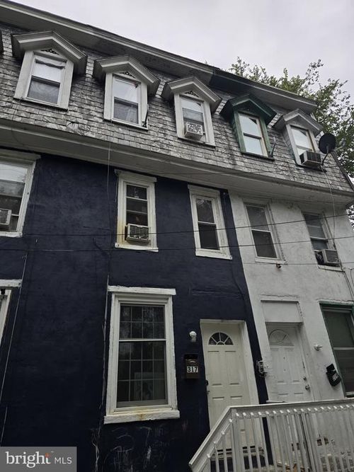 317 Evergreen St, HARRISBURG, PA, 17104-1719 | Card Image