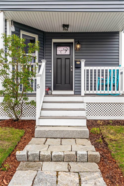 5 Arlington Ave, Nashua, NH, 03060-6371 | Card Image