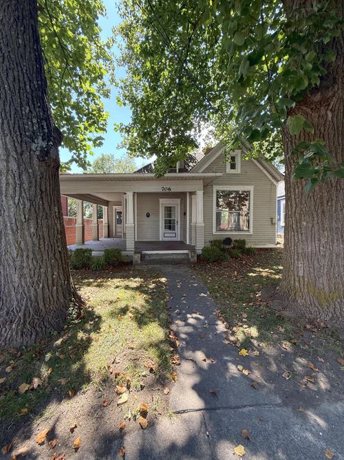 706 W Maxwell St, Lexington, KY, 40508-2524 | Card Image