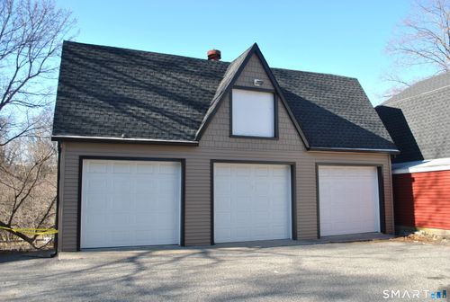 16 Prospect Hill Rd, New Milford, CT, 06776-3733 | Card Image