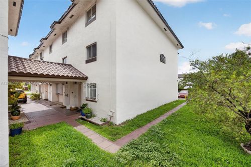 a-103-800 Sw 104th Ct, Miami, FL, 33174-2696 | Card Image