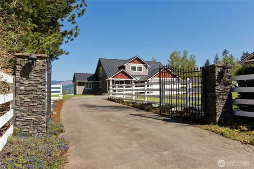26910 Se 216th St, Maple Valley, WA, 98038-6603 | Card Image