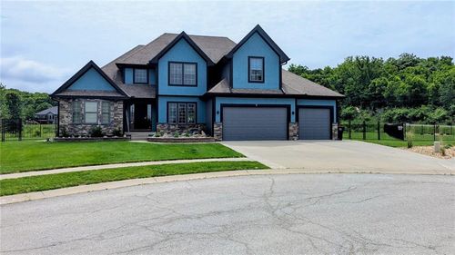 3221 S Mize Ridge Ct, Independence, MO, 64057-3413 | Card Image