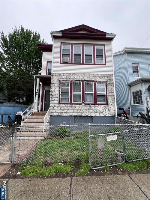568 14th Ave, Paterson, NJ, 07504-2295 | Card Image