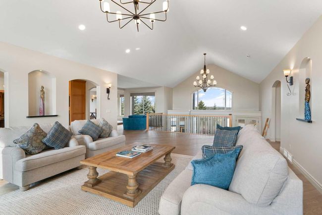 104 Grizzly Rise, House other with 6 bedrooms, 5 bathrooms and null parking in Cochrane AB | Image 11
