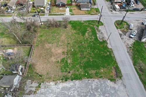3813 Crane St, Houston, TX, 77026-3729 | Card Image