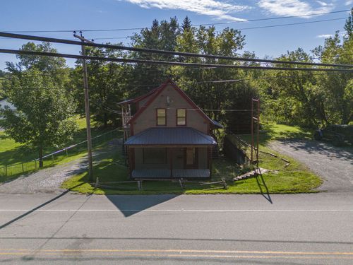 30 Rue Queen, Home with 2 bedrooms, 1 bathrooms and null parking in Sherbrooke QC | Card Image