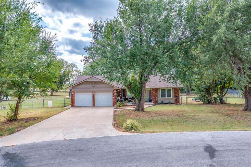 Tomahawk Dr, Yukon, OK 73099