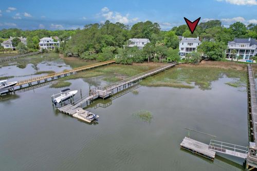 2254 Beckenham Dr, Mount Pleasant, SC, 29466-9009 | Card Image