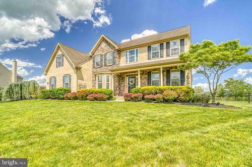 163 Wentworth Cir, ROYERSFORD, PA, 19468-1640 | Card Image