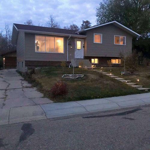 5232 38 Street Cres, Innisfail, AB, T4G1G7 | Card Image