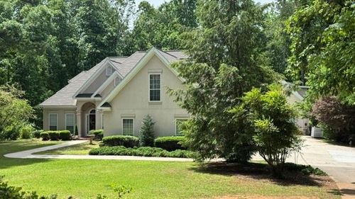 5805 W Chapel Hill Rd, douglasville, GA, 30135-5839 | Card Image