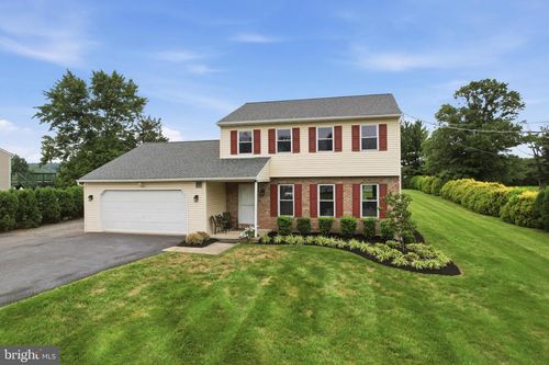 576 Buchert Rd, GILBERTSVILLE, PA, 19525-9158 | Card Image