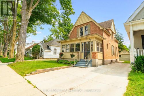 95 Tecumseh Ave E, London, ON, N6C1S1 | Card Image