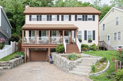 11-11 Azalea Ln, Marlborough, MA, 01752-6483 | Card Image