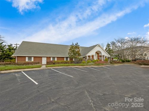 800 Beverly Hanks Ctr, Hendersonville, NC, 28792-2307 | Card Image