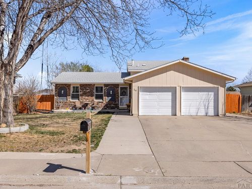 14 Crestaloma Dr, Pueblo, CO, 81005-2111 | Card Image