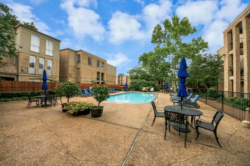 450-4641 Wild Indigo St, Houston, TX, 77027-7063 | Card Image
