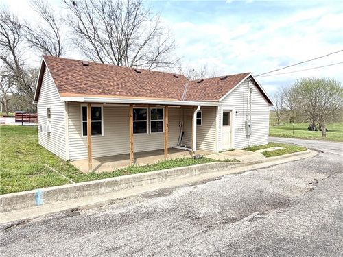 113 E Marshall St, Alma, MO, 64001-8196 | Card Image